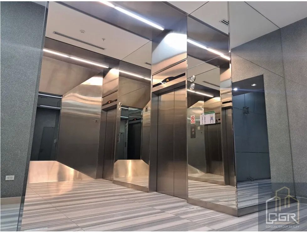 Office for sale in Edison Park