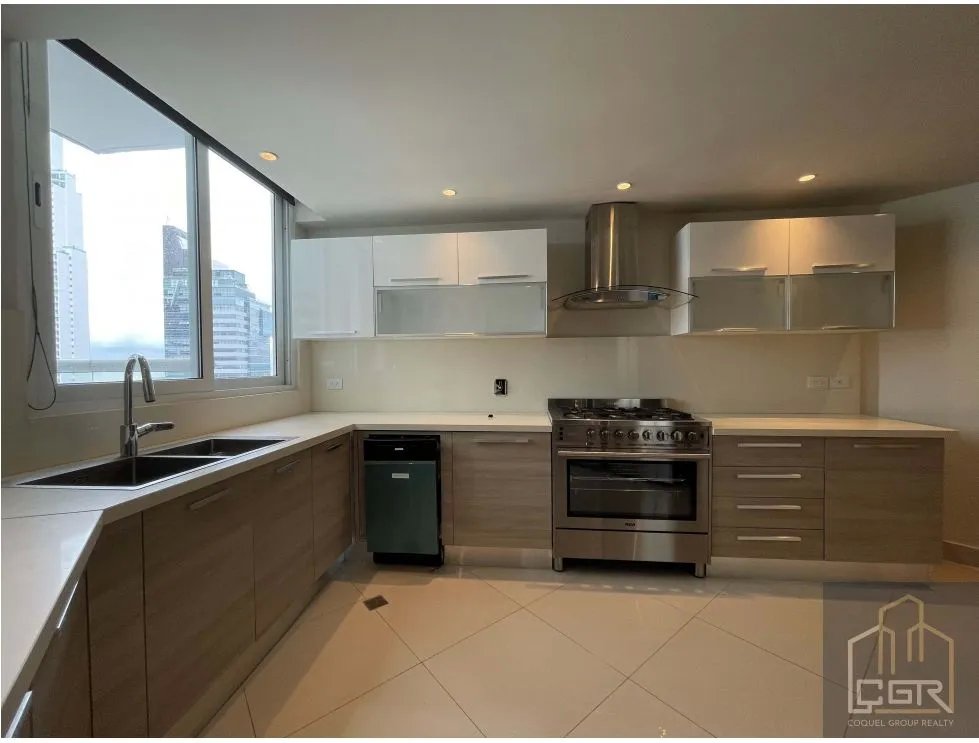 VENTA DE APARTAMENTO AMOBLADO EN PH THE REGENT ,COSTA DEL ESTE