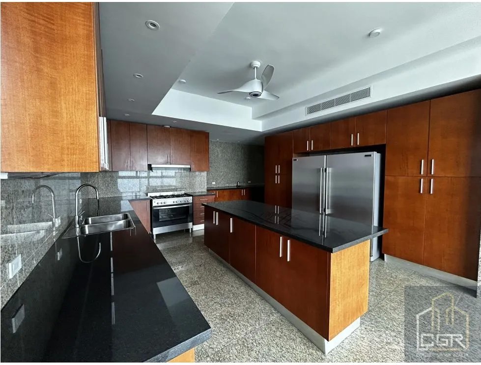 Apartment for rent in Punta Paitilla