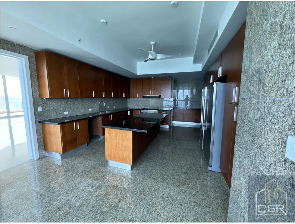 Apartment for rent in Punta Paitilla