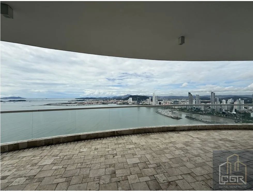 ALQUILER DE APARTAMENTO LINEA BLANCA EN PH THE POINT PUNTA PAITILLA