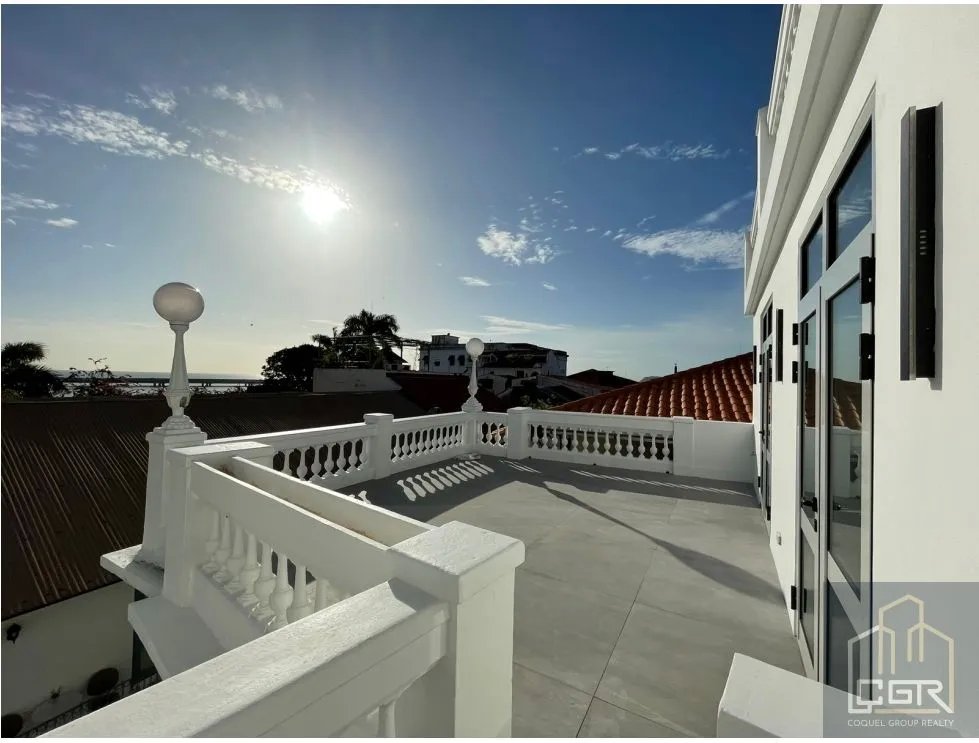VENTA DE PENTHOUSE EN PH BÓVEDAS EN CASCO ANTIGUO