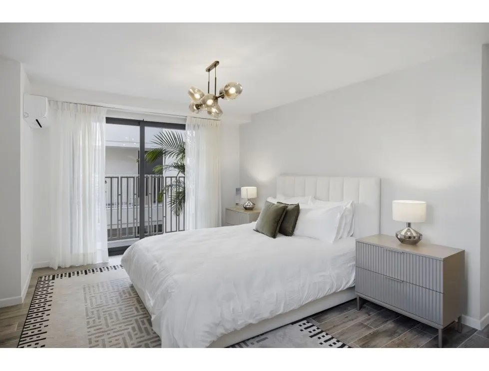 VENTA DE APARTAMENTO AMOBLADO EN PH MANSIÓN BALUARTE CASCO ANTIGUO