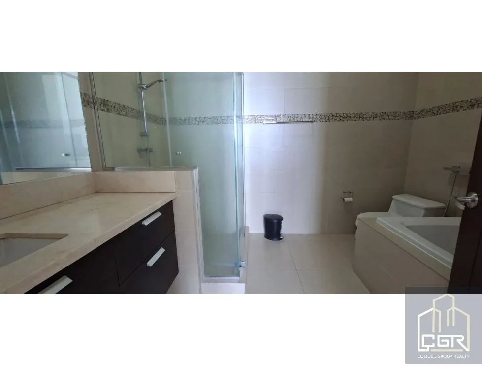 Apartment for sale in Punta Pacifica