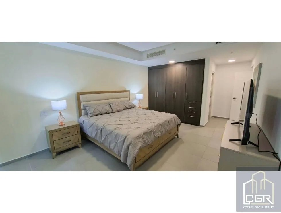 VENDO/ ALQUILO APARTAMENTO AMOBLADO PH YACHT CLUB.