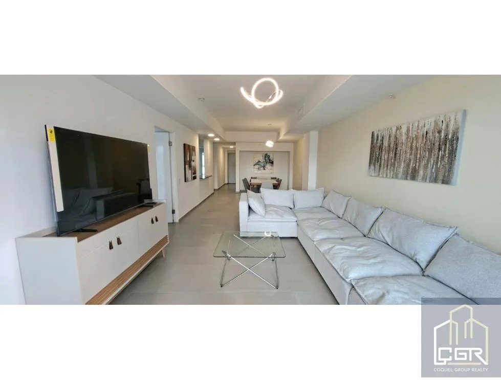 VENDO/ ALQUILO APARTAMENTO AMOBLADO PH YACHT CLUB.