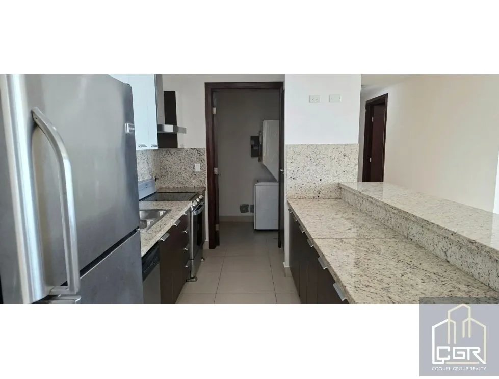 VENTA DE APARTAMENTO AMOBLADO PH OCEANAIRE PUNTA PACIFICA