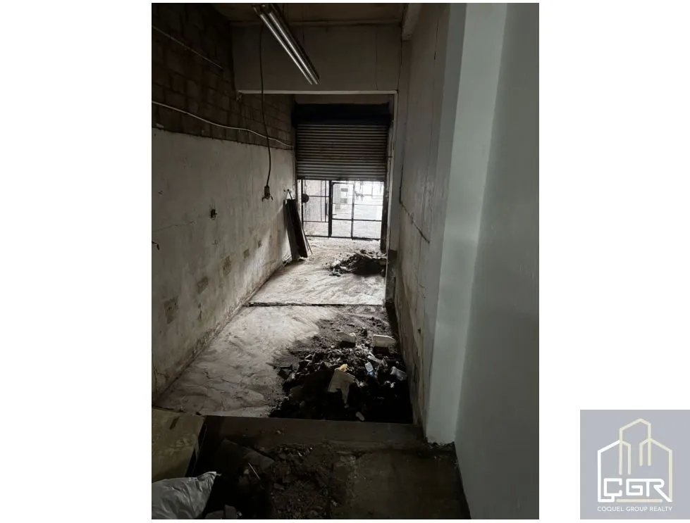ALQUILER DE LOCAL COMERCIAL VACIO, EN LA CENTRAL