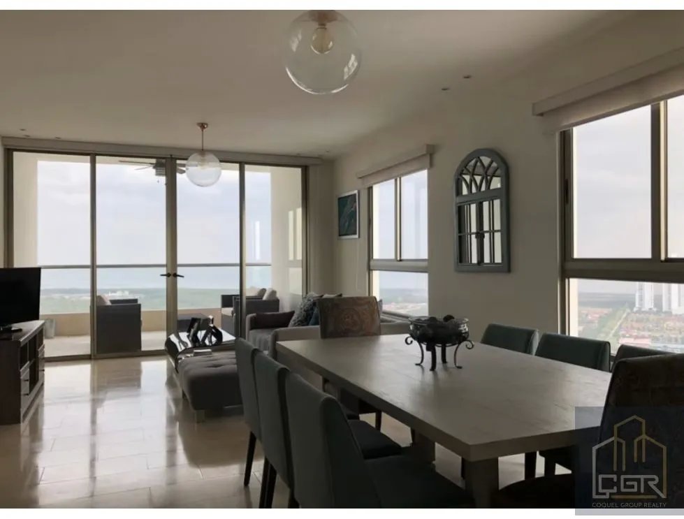 Apartment for sale in Santa Maria