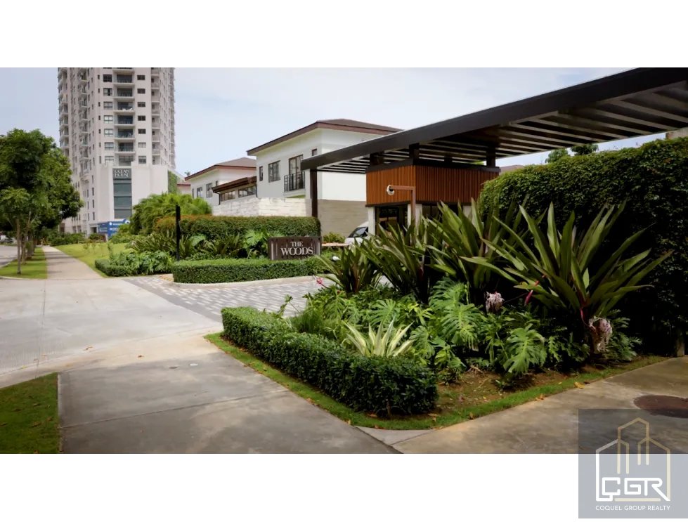 The Woods, Complejo Residencial de Lujo - Venta de Casa, Santa María