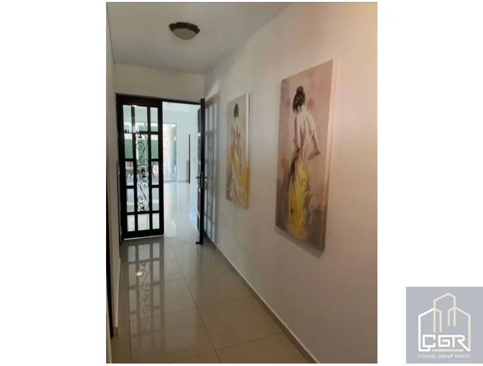 Venta de Casa vacía en Altos de Panamá en Ancón