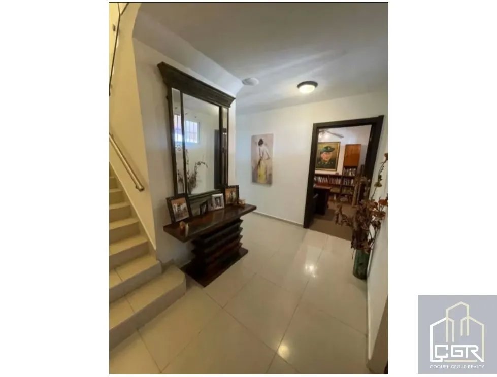 Venta de Casa vacía en Altos de Panamá en Ancón