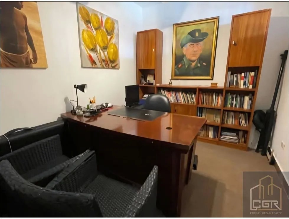 Venta de Casa vacía en Altos de Panamá en Ancón