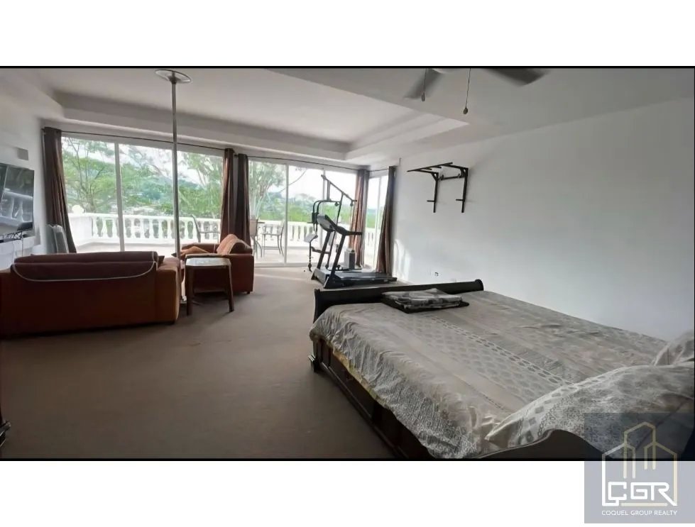 Venta de Casa vacía en Altos de Panamá en Ancón