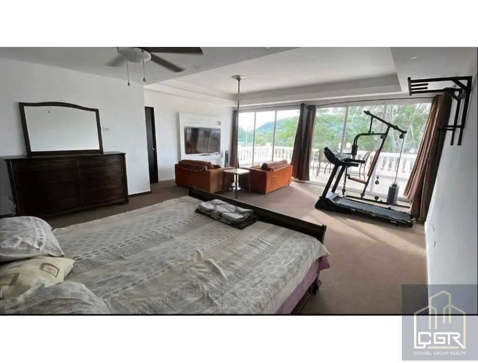 Venta de Casa vacía en Altos de Panamá en Ancón