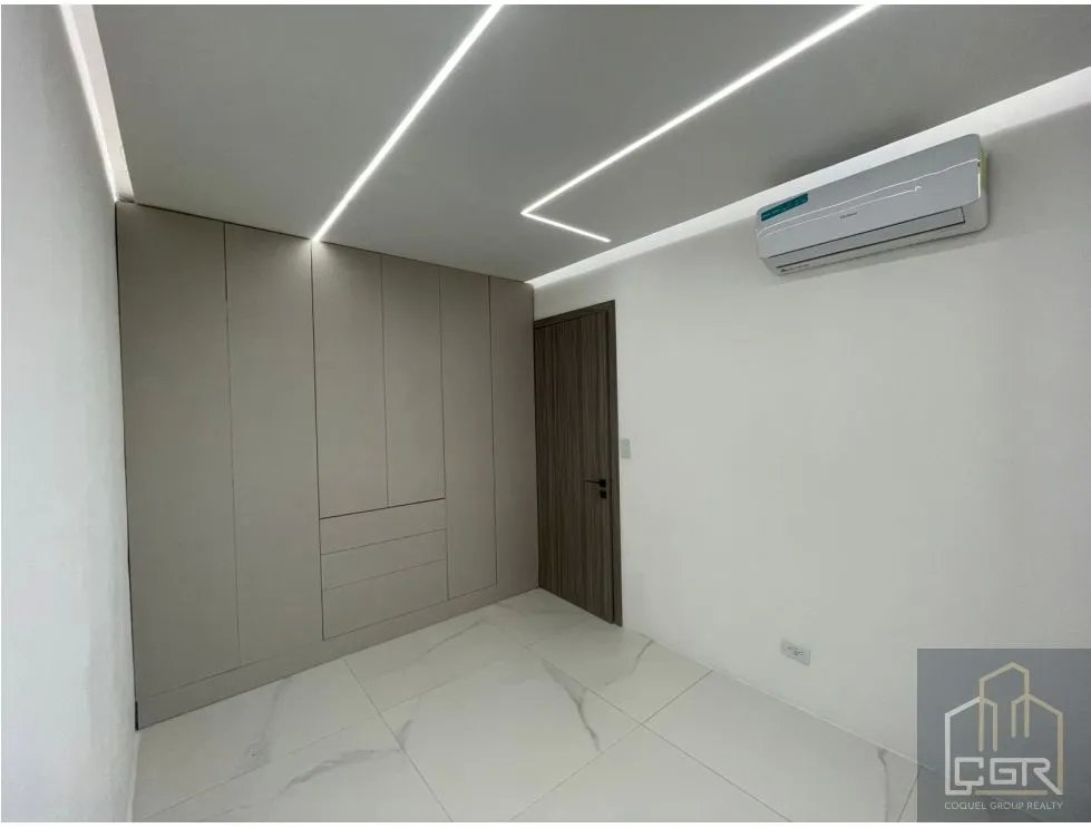 Sale of Renovated Apartment in San Francisco - Panama