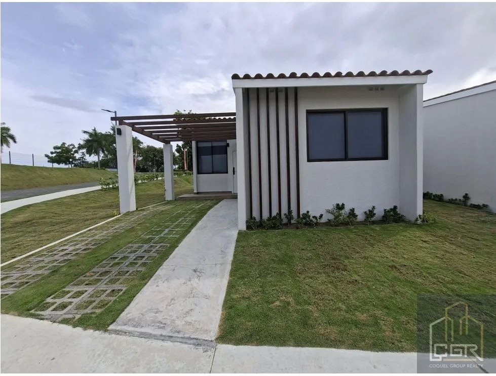 Venta de Casas de Playa Full Equipadas San Carlos - Panamá Oeste