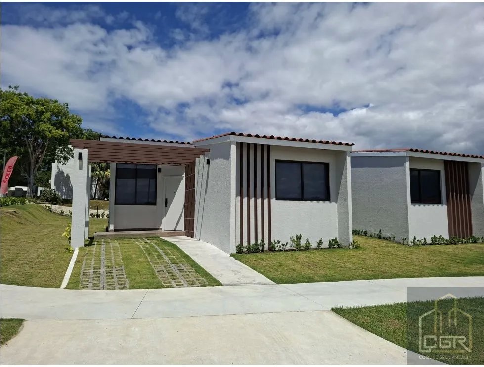 Venta de Casas de Playa Full Equipadas San Carlos - Panamá Oeste