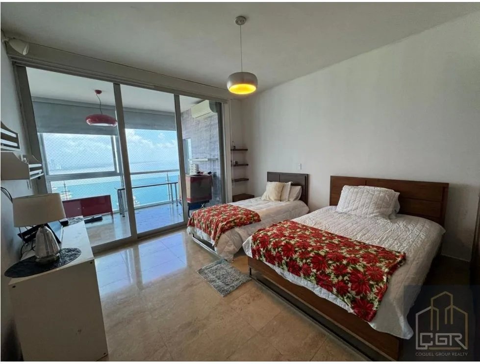 Apartment for sale in Punta Pacifica