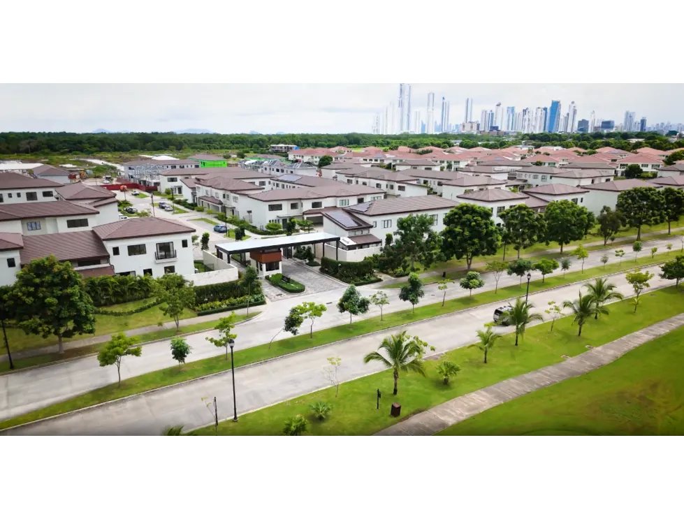 The Woods, Complejo Residencial de Lujo - Venta de Casa, Santa María
