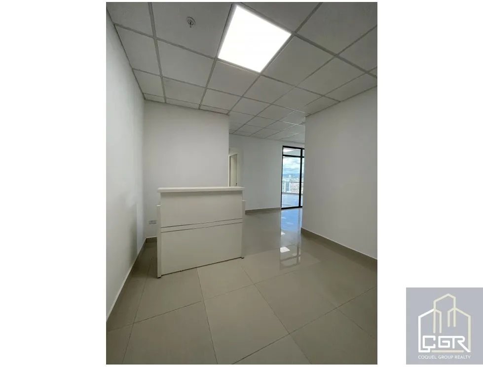 Office for rent in Costa del Este