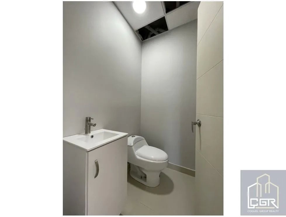 Office for rent in Costa del Este