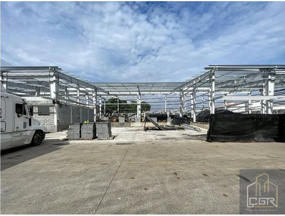 Warehouse for rent in Llano Bonito