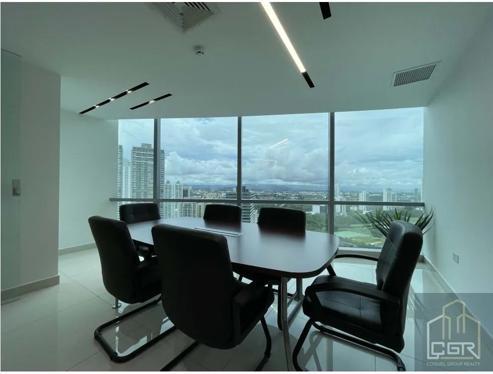 Alquiler de oficinas amobladas en Financial Park, Costa del este