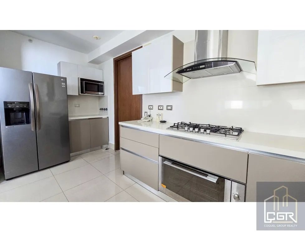 Venta de apartamento Linea Blanca,Ph.Bali. Costa del Este