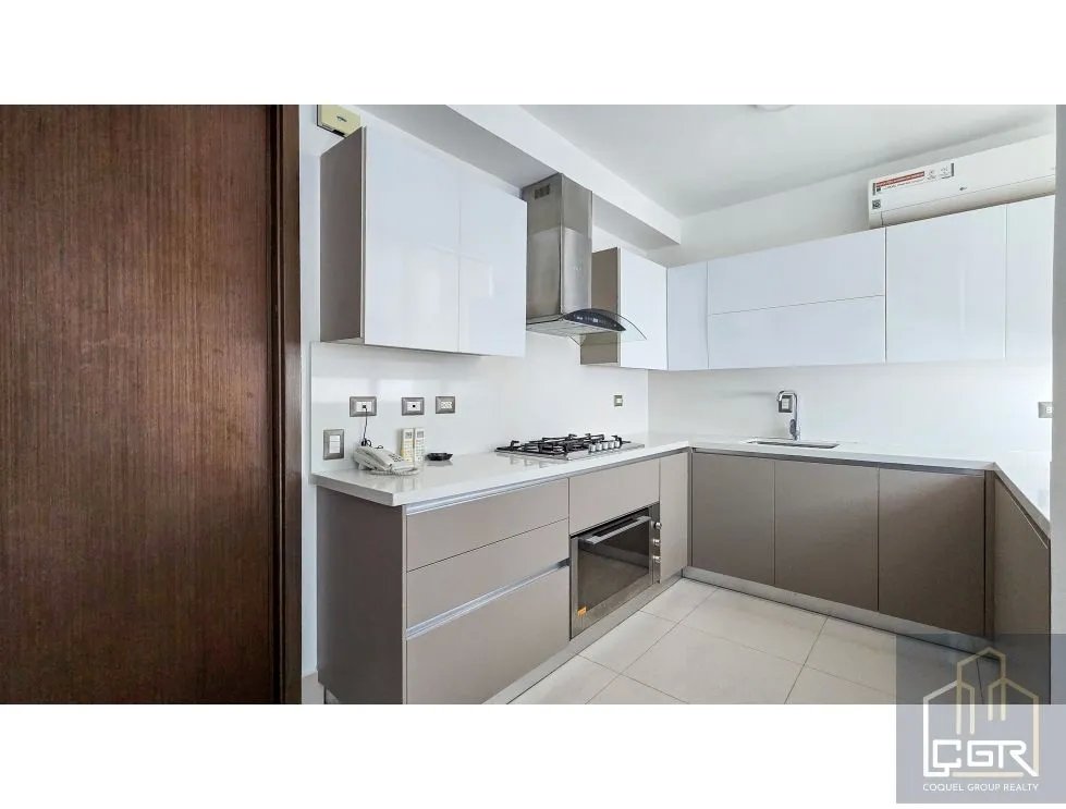 Venta de apartamento Linea Blanca,Ph.Bali. Costa del Este