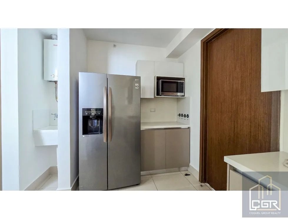 Venta de apartamento Linea Blanca,Ph.Bali. Costa del Este