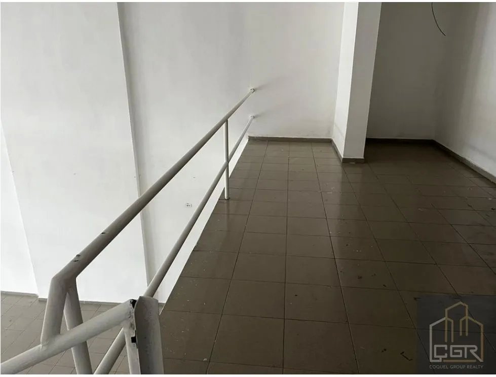 Alquiler de local comercial en Plaza Mystic Hills, El Crisol