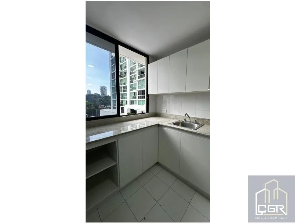 Venta de apartamento en PH Vista Tower, Bella Vista