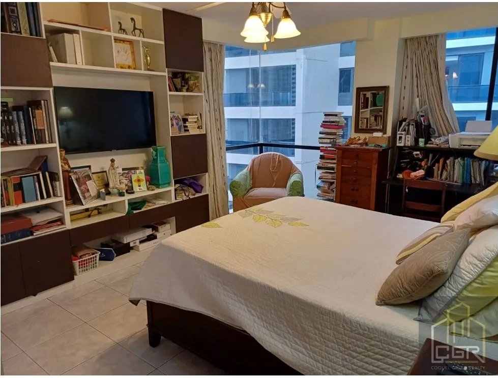 Venta de apartamento en PH Royal Princess, San Francisco