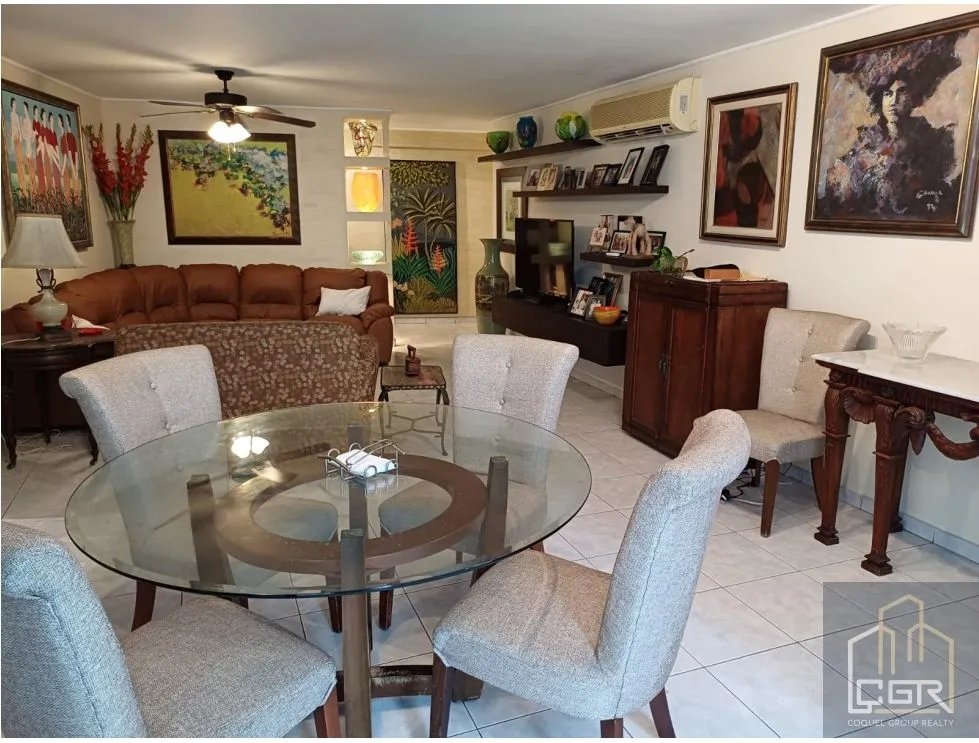 Venta de apartamento en PH Royal Princess, San Francisco