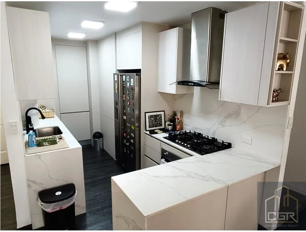 Venta de apartamento en PH Torre del Rey, Hato Pintado