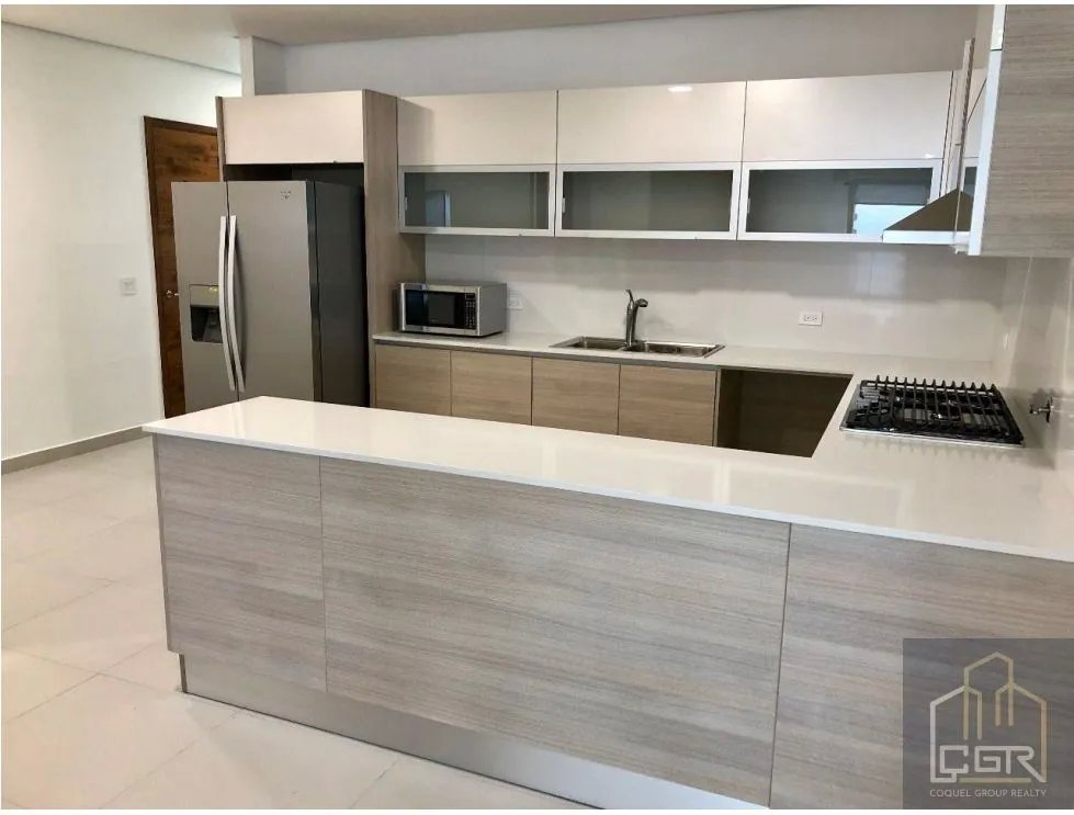 Venta de Apartamento Full Amoblado PH Mirador, Costa del Este - Panamá