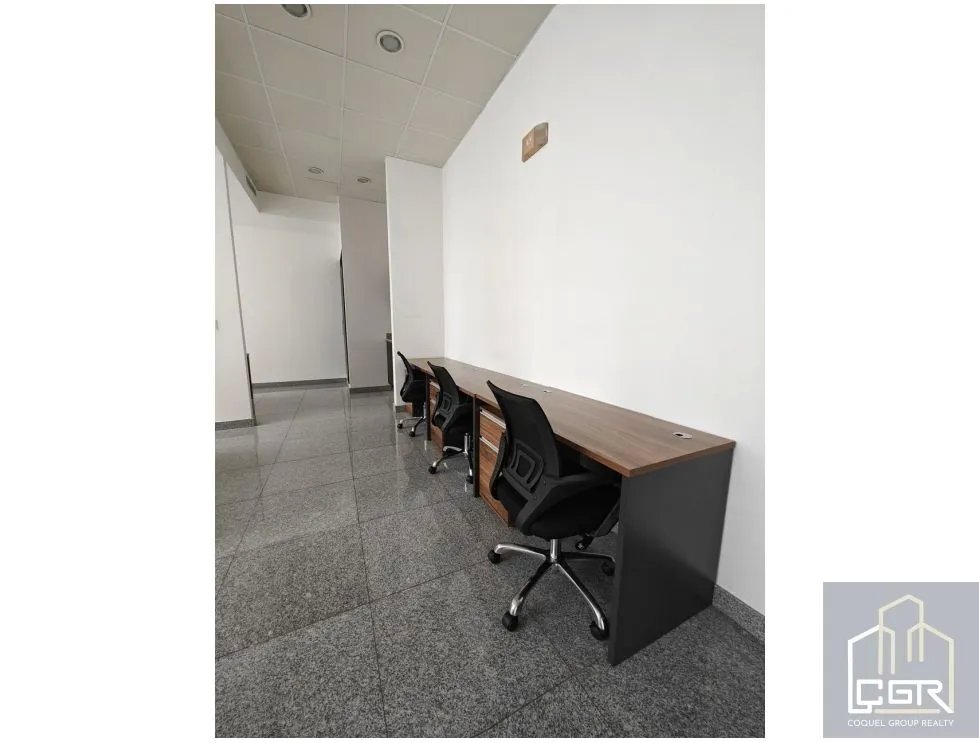 Alquiler de oficinas en edificio Habitats Plaza, Bella Vista