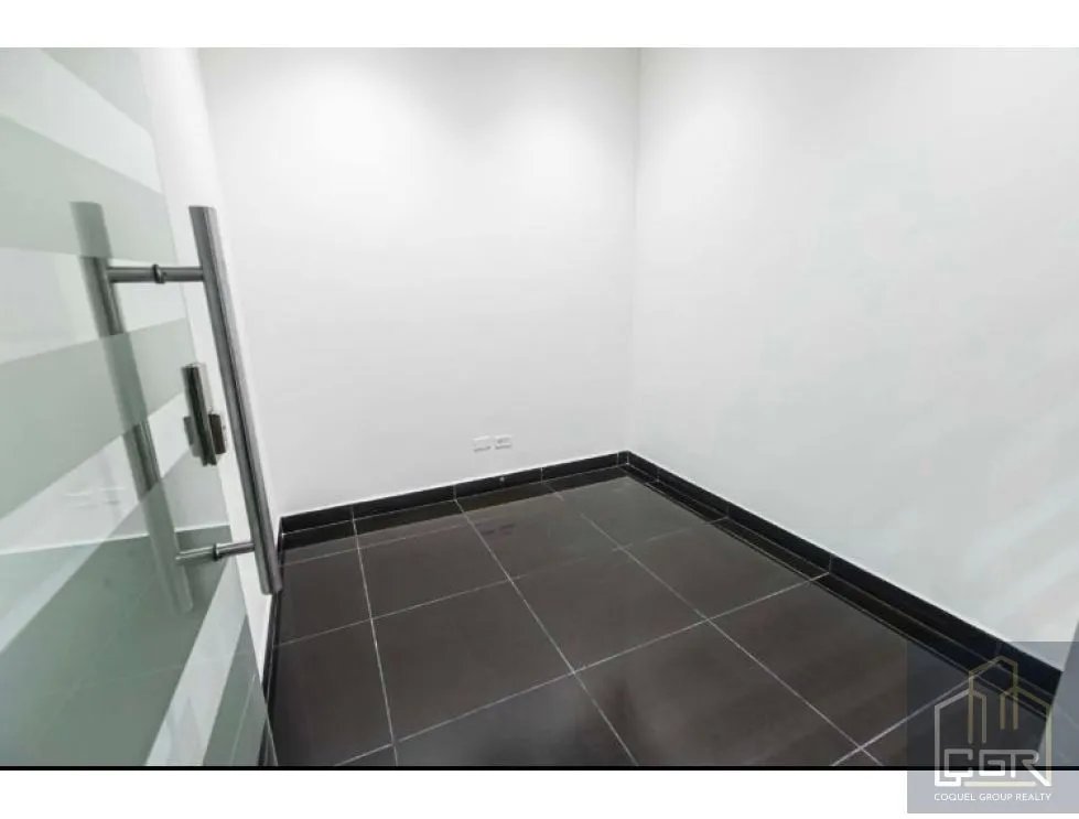 Venta de oficina amoblada en Obarrio, Panamá