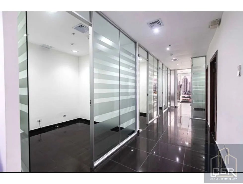 Venta de oficina amoblada en Obarrio, Panamá