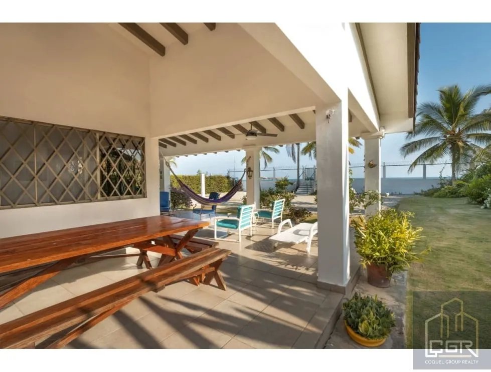 Venta de Casa de Playa en Playa Blanca - Farallón - Panamá