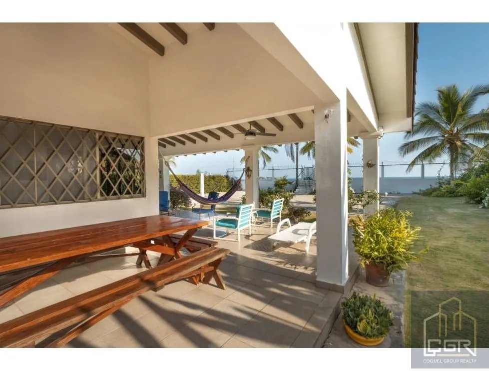 Venta de Casa de Playa en Playa Blanca - Farallón - Panamá