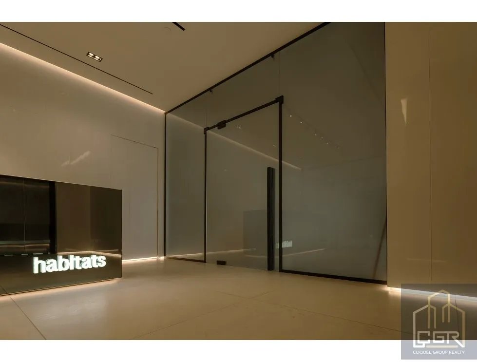 Venta de oficina en Edificio Armani, Bella Vista, Panamá