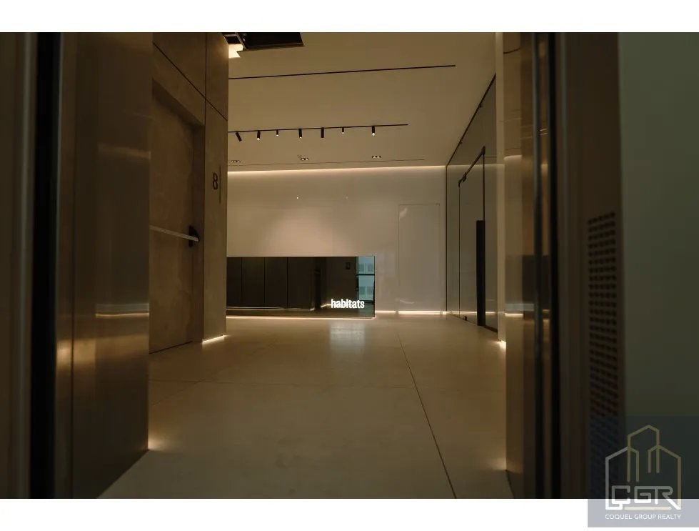 Venta de oficina en Edificio Armani, Bella Vista, Panamá