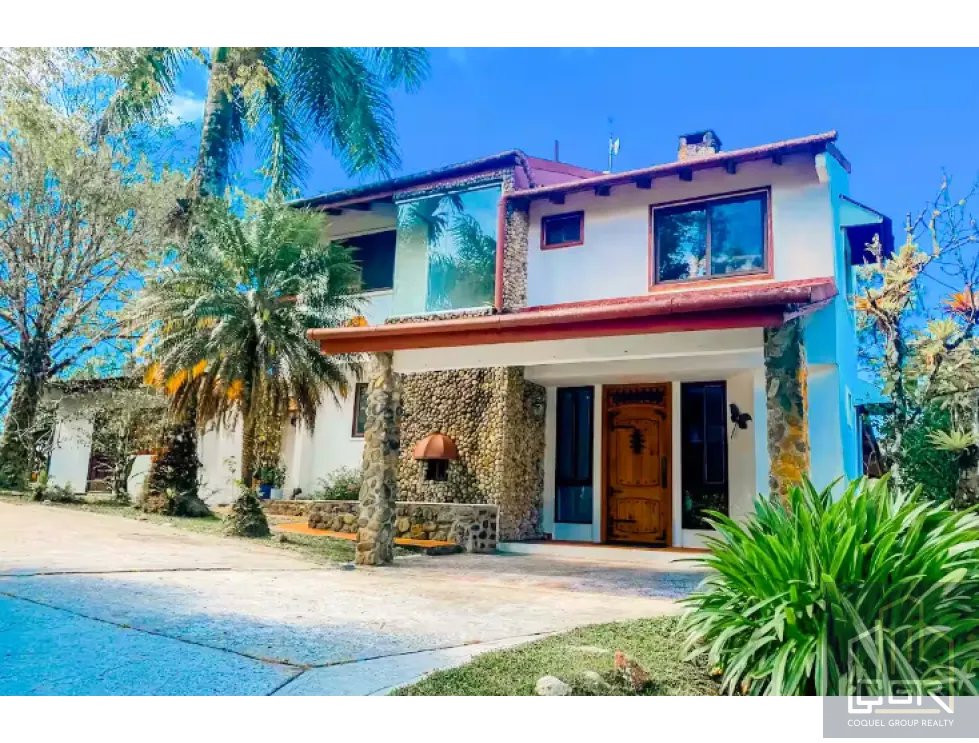 Alquiler de casa amoblada en Altos de Cerro Azul, Panamá