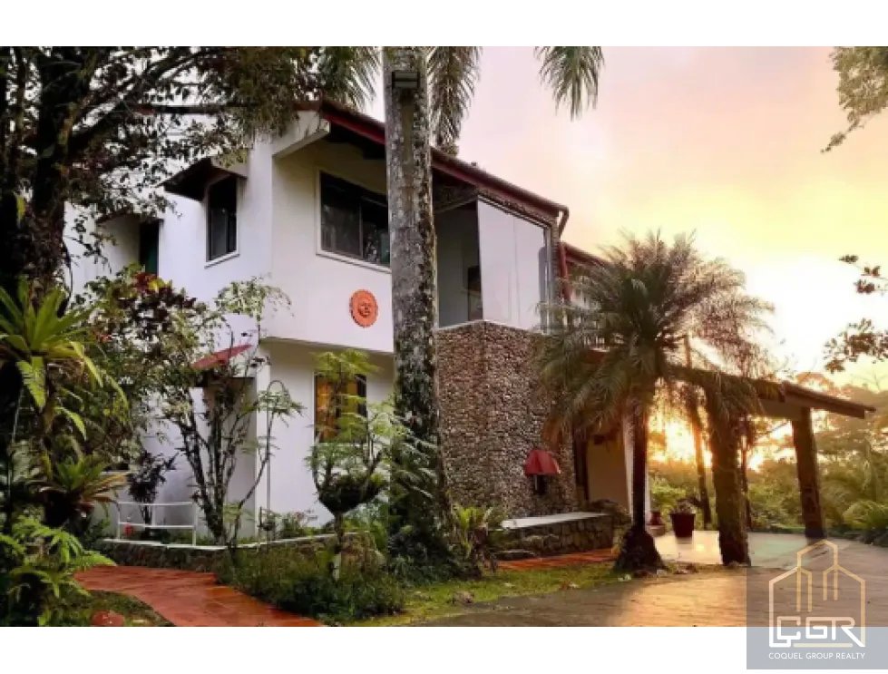 Alquiler de casa amoblada en Altos de Cerro Azul, Panamá