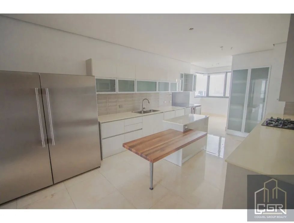 Venta de apartamento con vista al mar en PH Matisse, Costa del Este