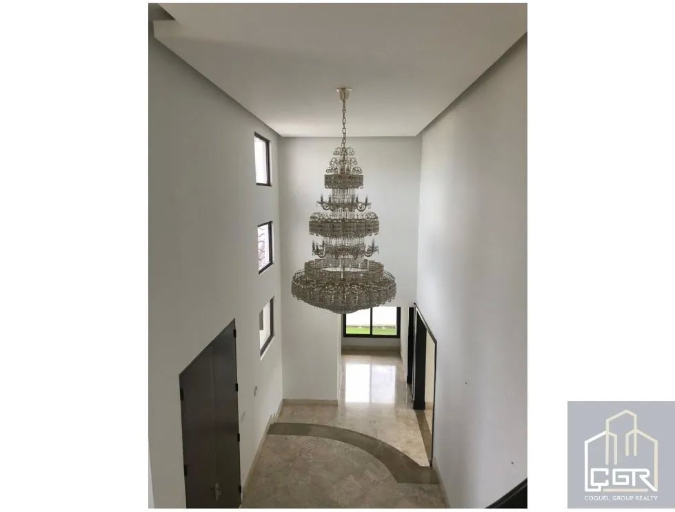Venta o alquiler de casa vacía en Paseo del Parque, Costa del Este