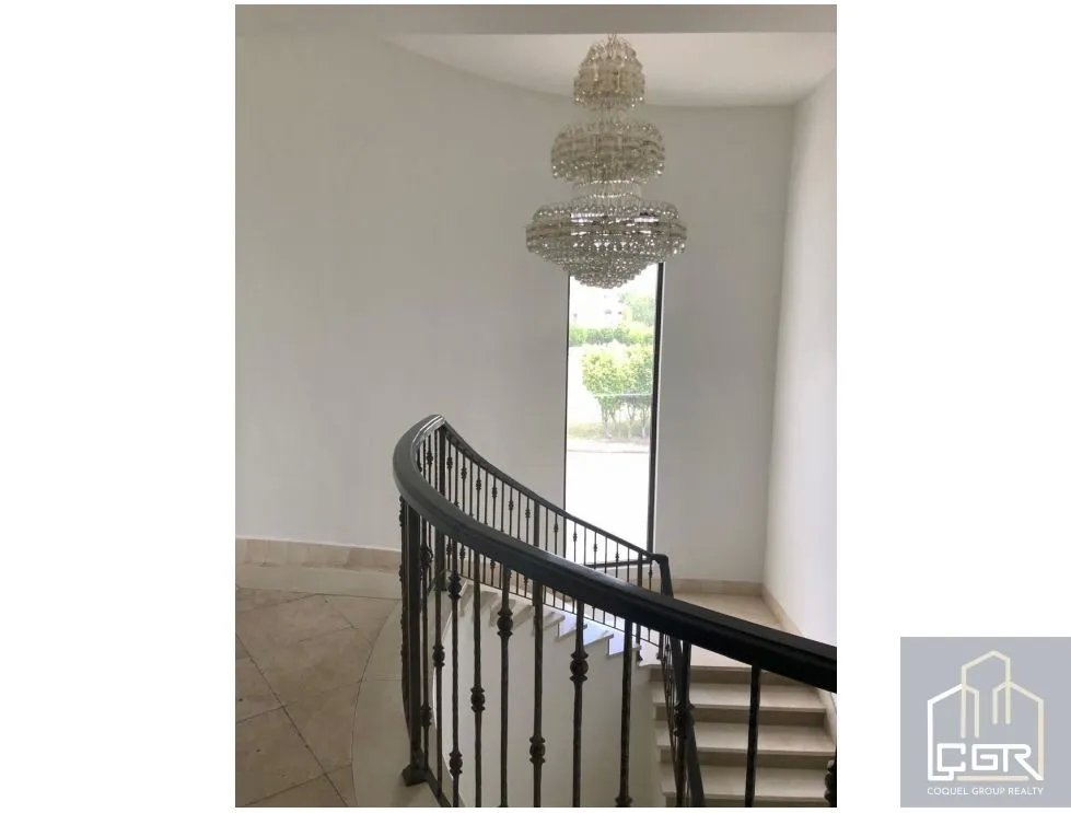 Venta o alquiler de casa vacía en Paseo del Parque, Costa del Este
