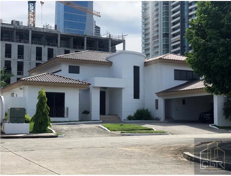Venta o alquiler de casa vacía en Paseo del Parque, Costa del Este